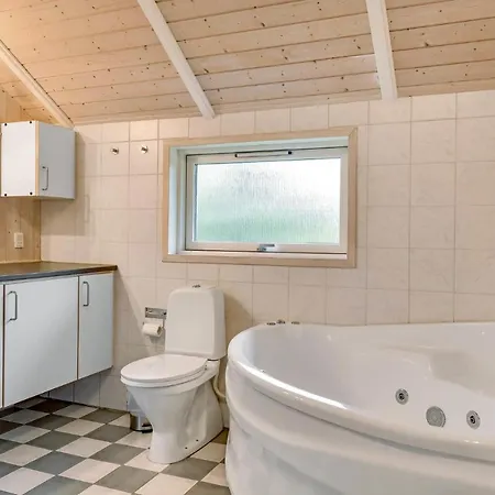 Awesome Home In Oksbol With Sauna *